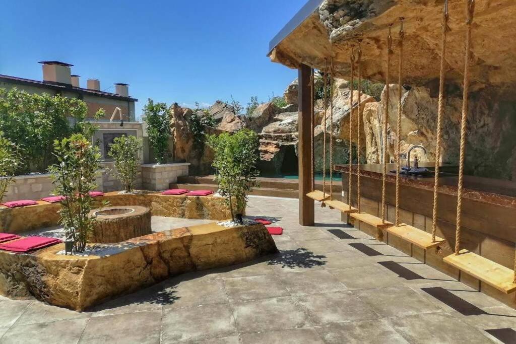 Modern Top Floor Sea View 3Br With Pools, Spa & Fitness Bečići Kültér fotó