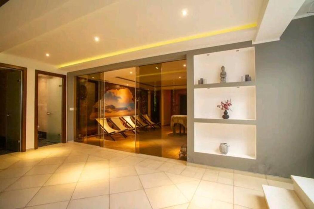 Modern Top Floor Sea View 3Br With Pools, Spa & Fitness Bečići Kültér fotó