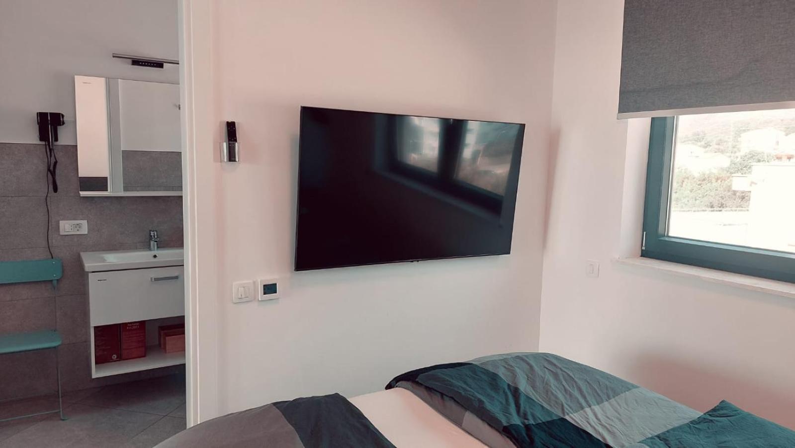 Modern Top Floor Sea View 3Br With Pools, Spa & Fitness Bečići Kültér fotó