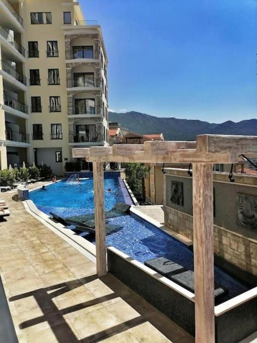 Modern Top Floor Sea View 3Br With Pools, Spa & Fitness Bečići Kültér fotó