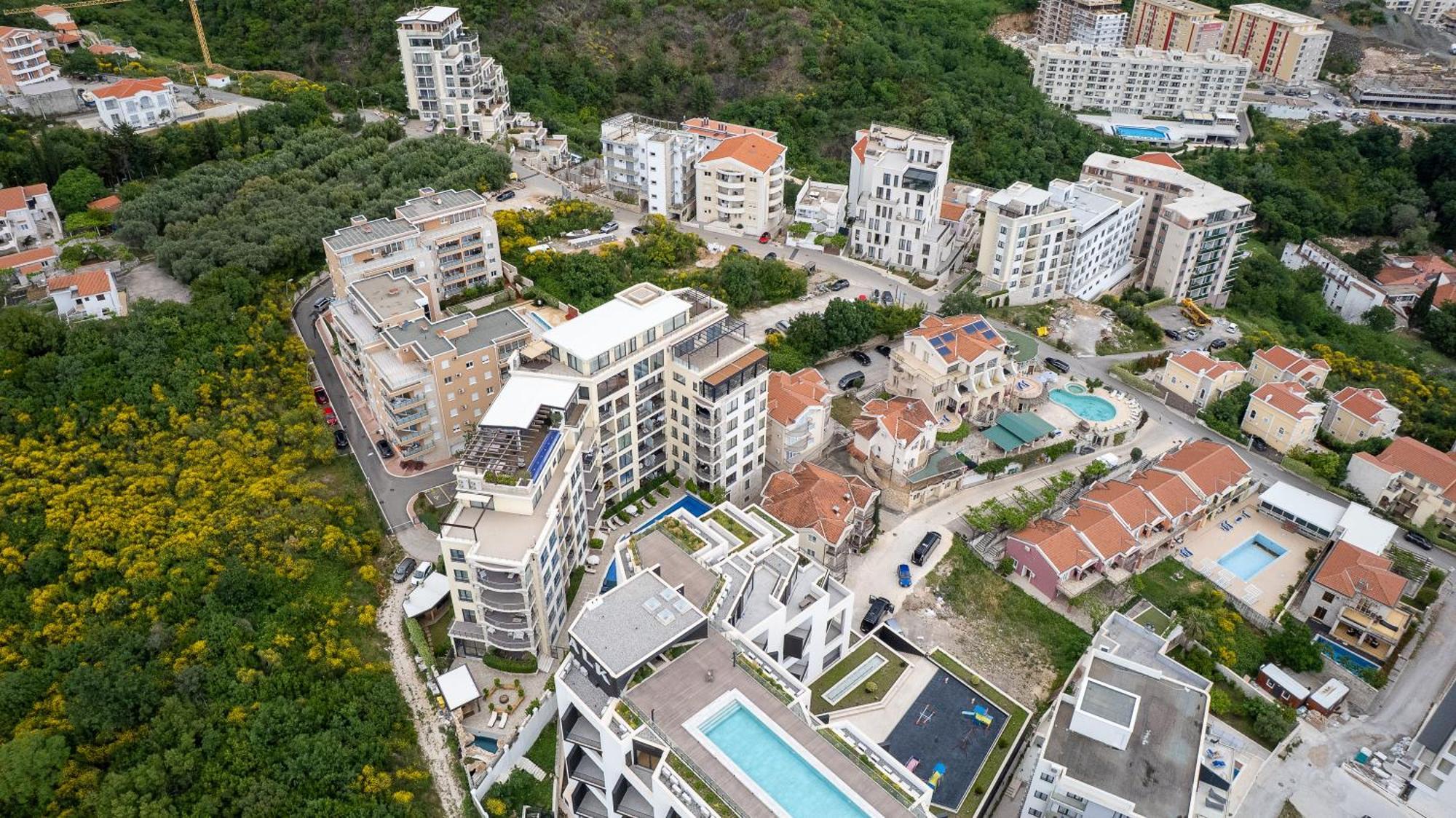 Modern Top Floor Sea View 3Br With Pools, Spa & Fitness Bečići Kültér fotó
