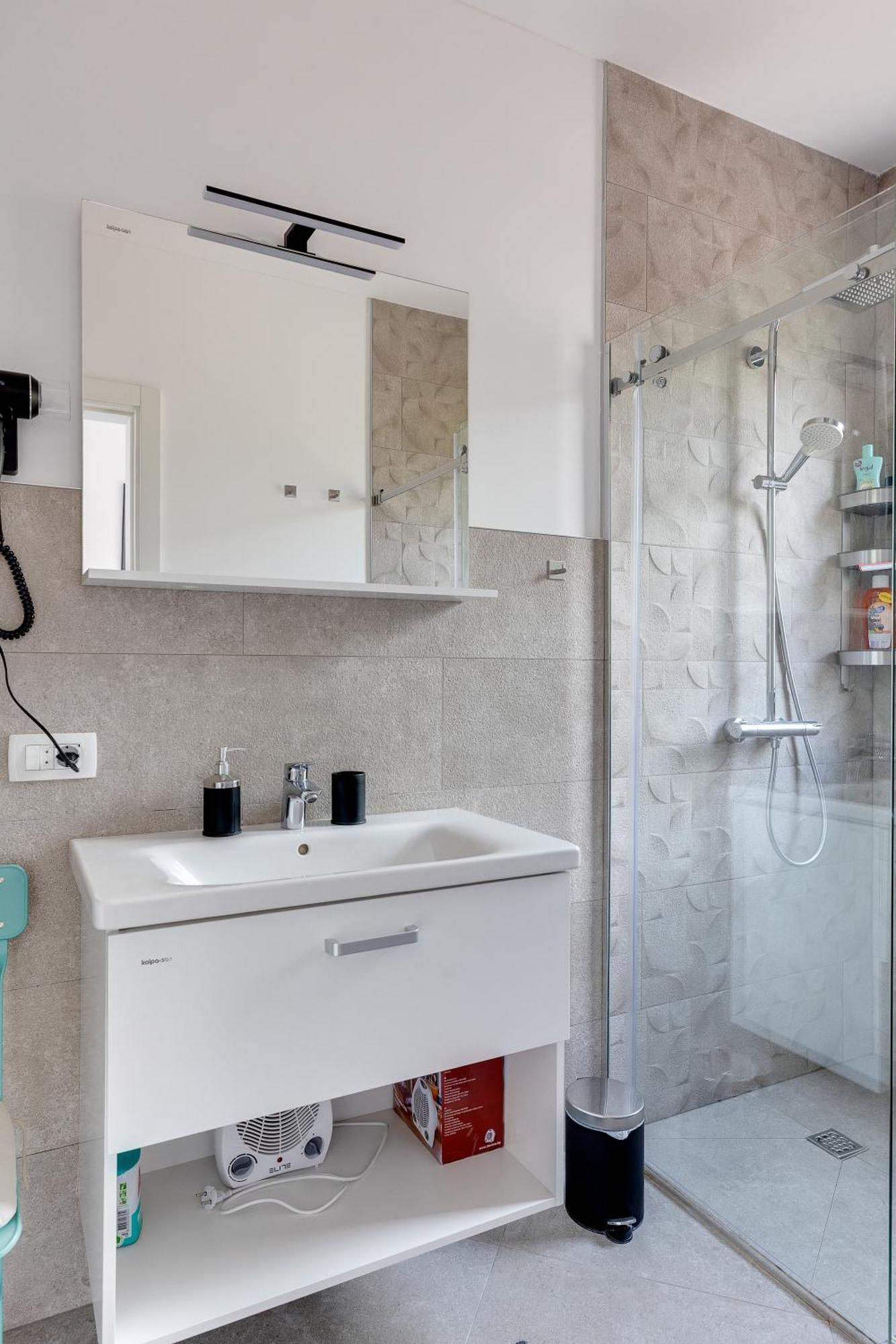 Modern Top Floor Sea View 3Br With Pools, Spa & Fitness Bečići Kültér fotó