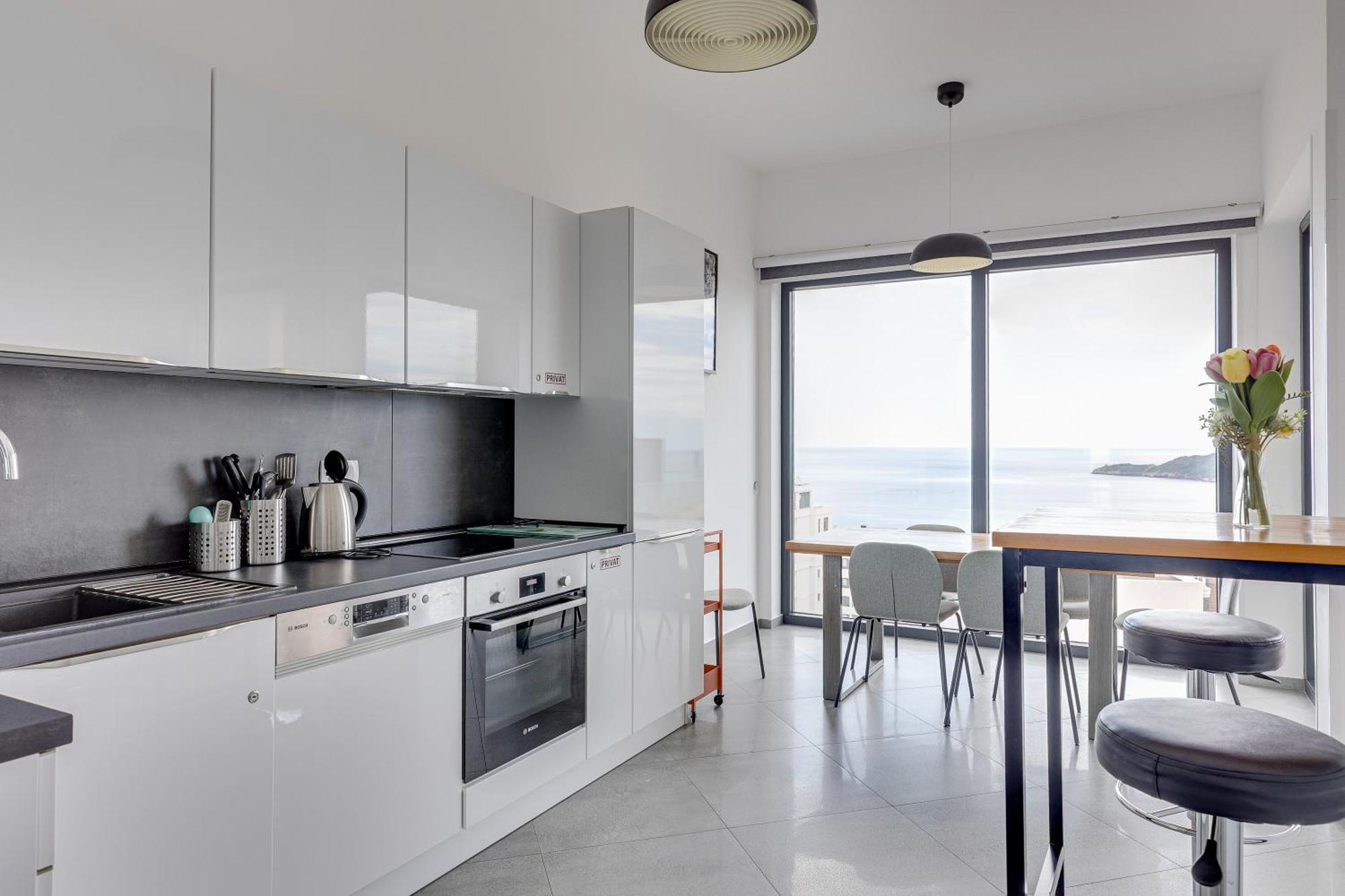 Modern Top Floor Sea View 3Br With Pools, Spa & Fitness Bečići Kültér fotó